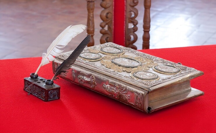 Books of Mughal Emperors