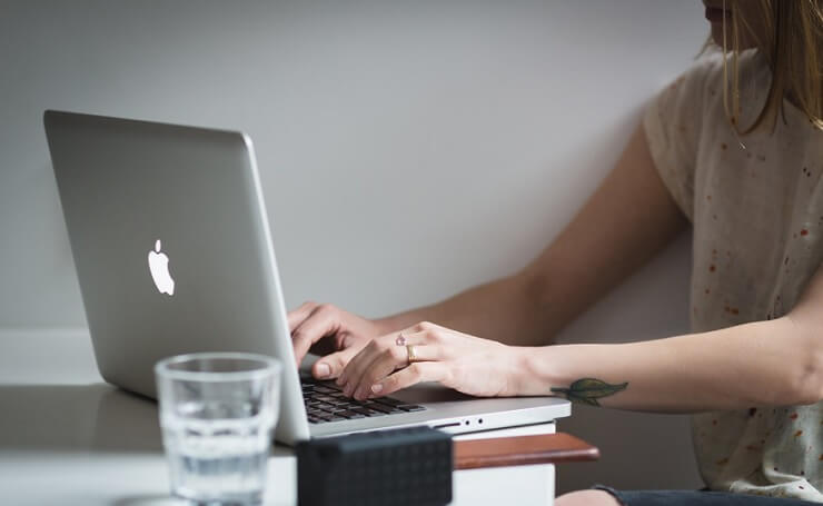 best macbook for students